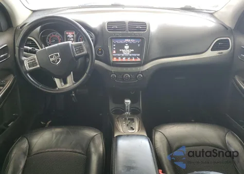 2015 Dodge Journey Crossroad z USA, uszkodzony, nr VIN 3C4PDCGG6FT679095